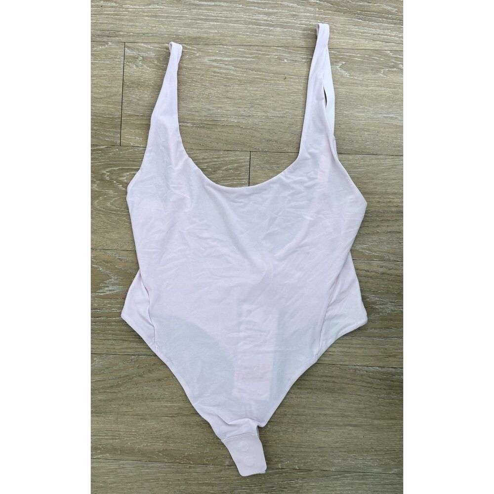 NWT Lululemon Wundermost Mesh Scoop-Back Sleeveless Thong Bodysuit Size Medium